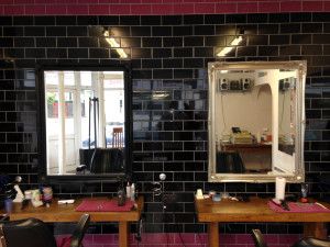 Barber-Queue 96 Main Rd, Gedling, Nottingham, Nottinghamshire, NG4 3HE